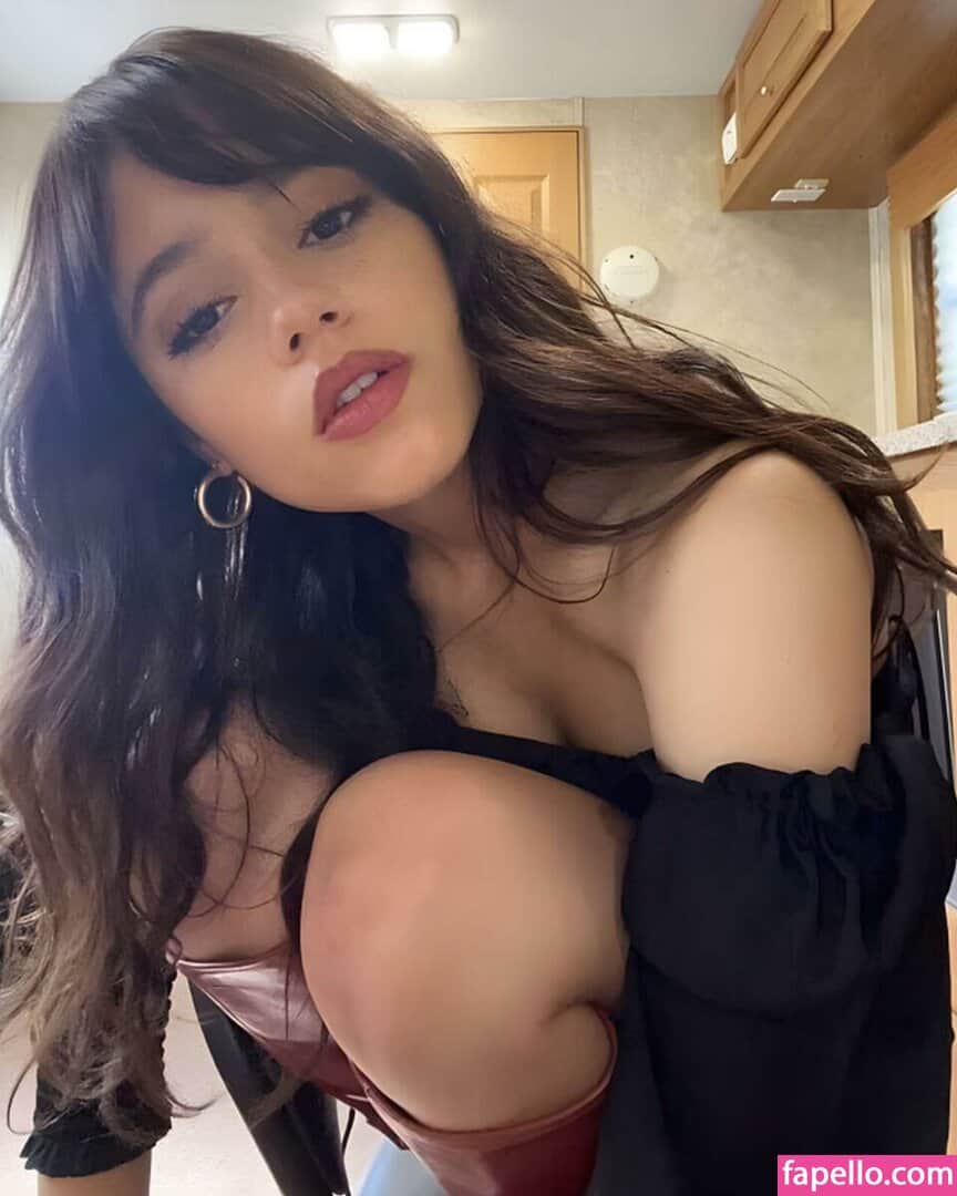 Jenna Ortega foto 8
